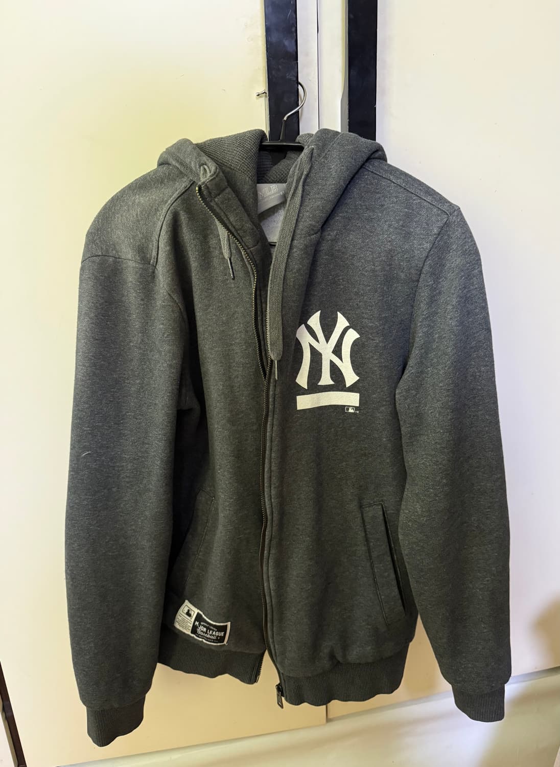 (100) MLB 뉴욕 양키스 회색 후드 집업 상품이미지1