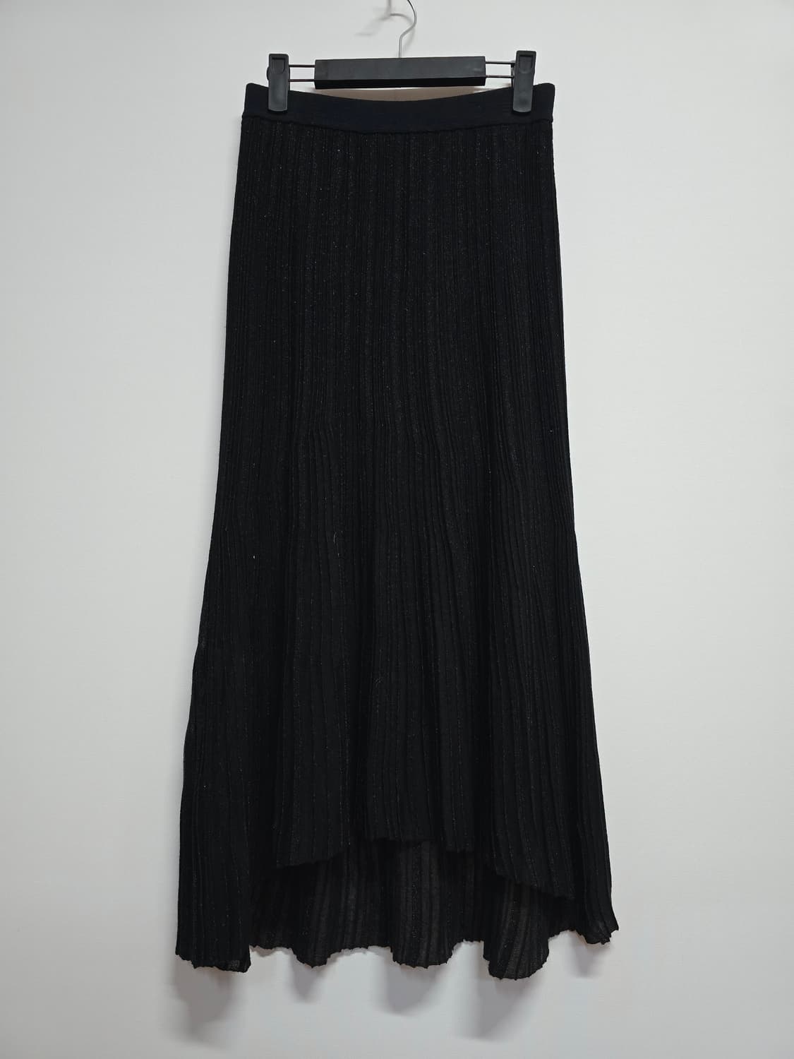 타임 블랙 플리츠 롱 스커트 언발란스 상품이미지1