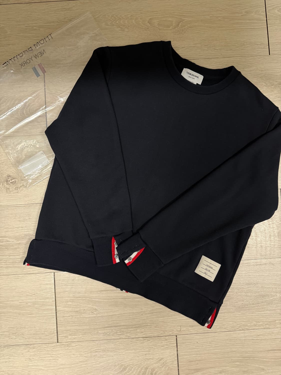 백화점판 톰브라운 백삼선 맨투맨 4사이즈 새상품급 풀구성 급처 상품이미지1