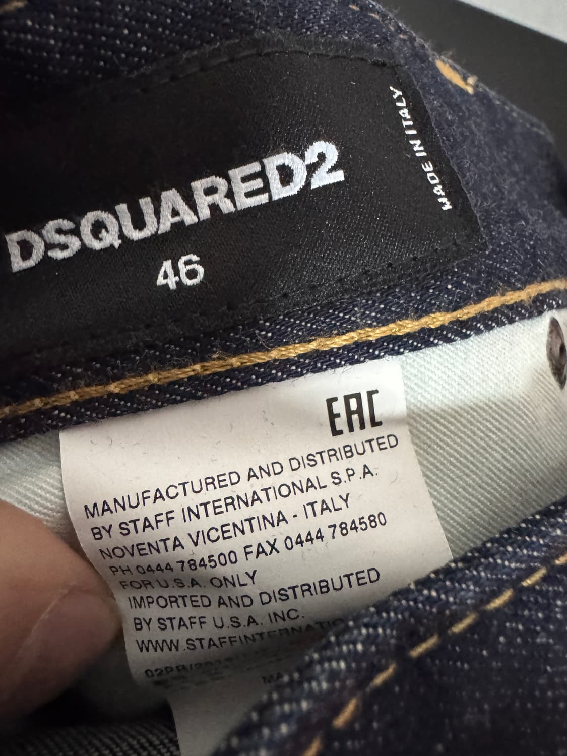디스퀘어드2 빈티지 워싱 버튼 생지 데님팬츠 46 상품이미지3