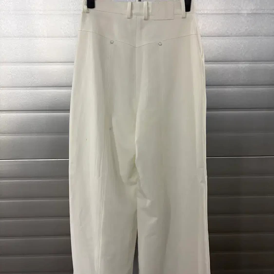 TREEMINGBIRD Rivet Slit Trouser [White] 상품이미지5