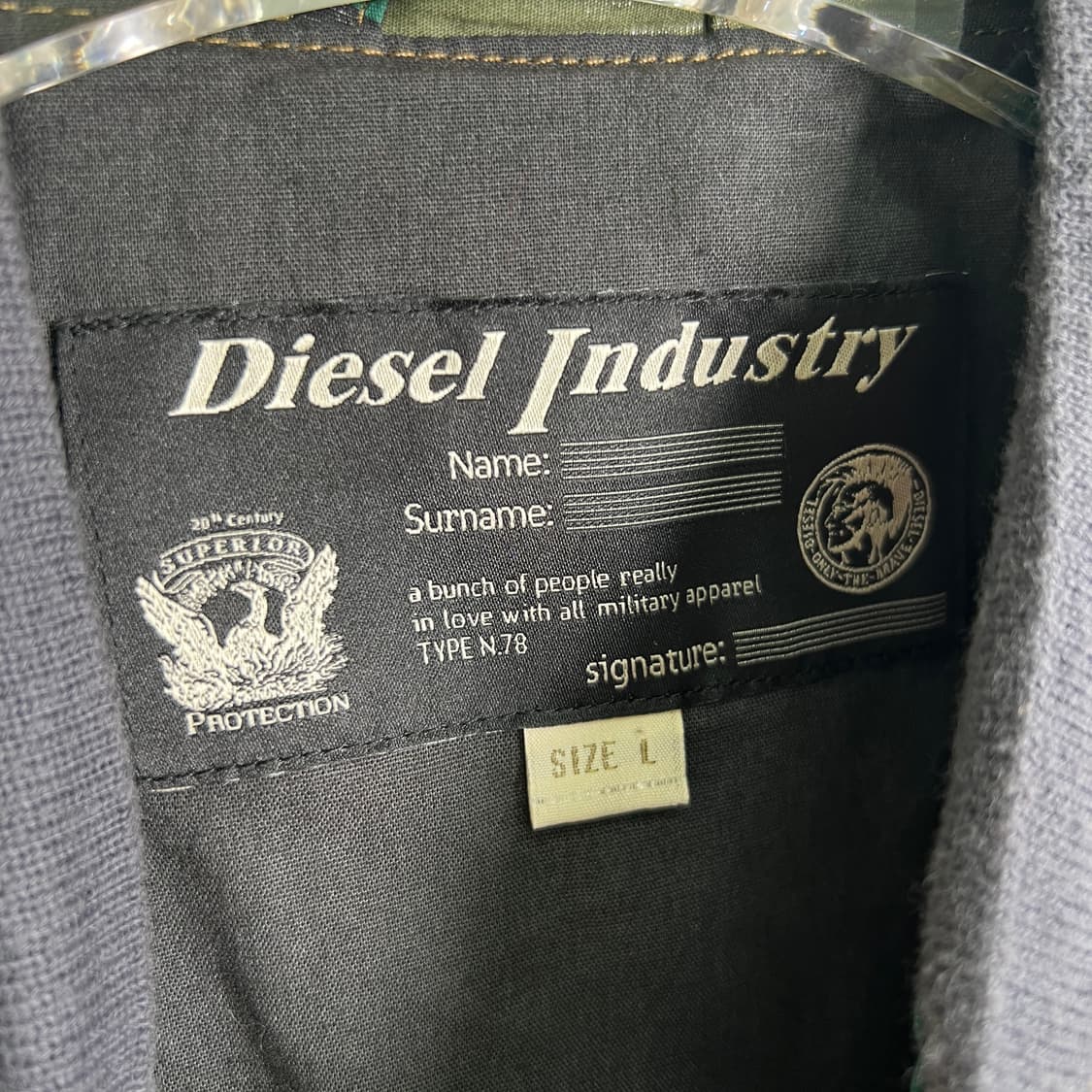 Diesel 디젤 카모플라쥬 유광 봄버 자켓 L 상품이미지3