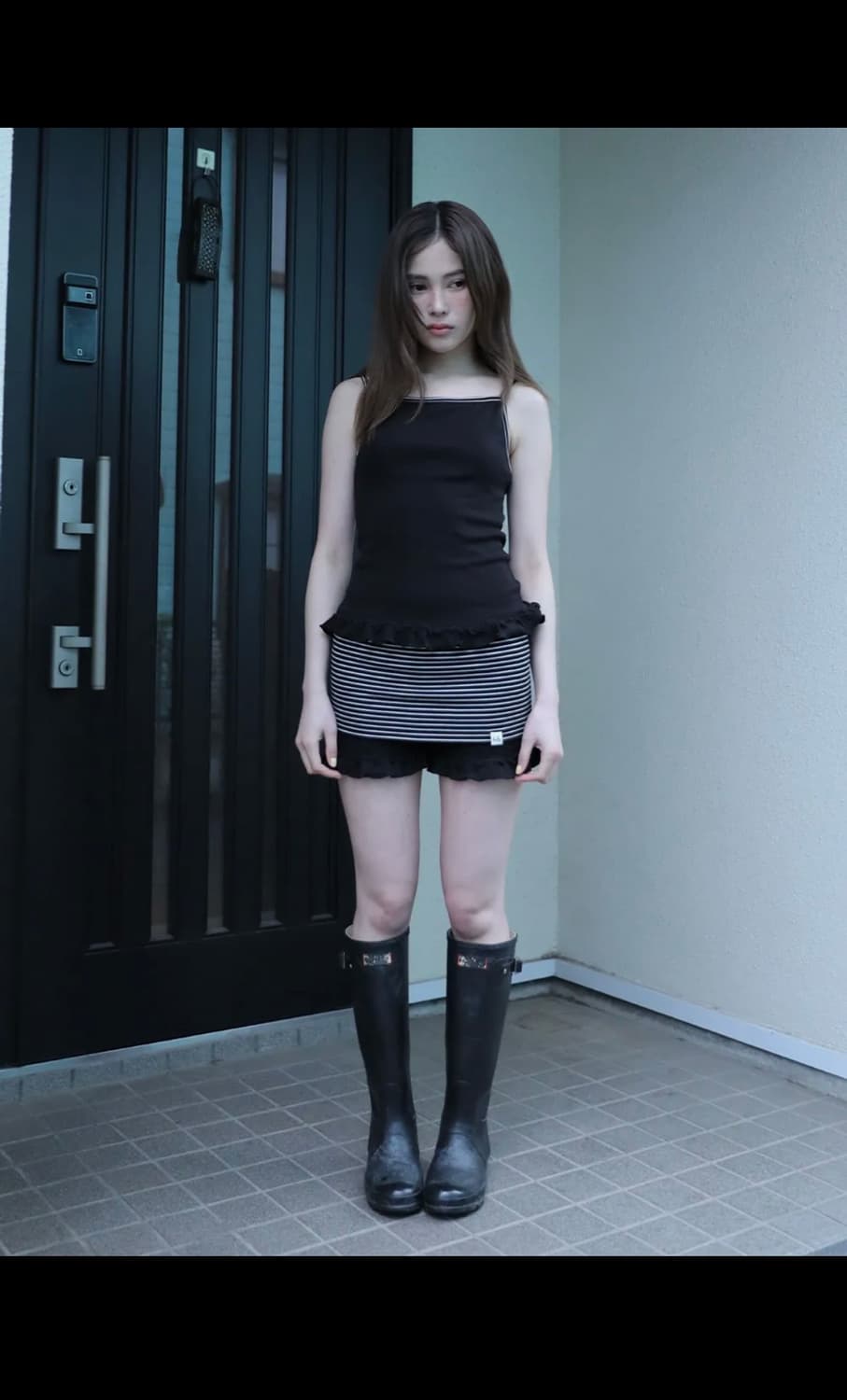 어글리쉐도우 스트라이프 프릴 쇼츠 상품이미지1
