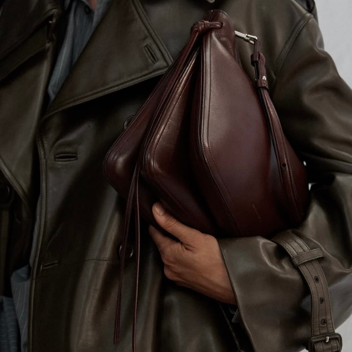 피비파일로 25fw GIG 미디움 백/꼬냑 상품이미지3