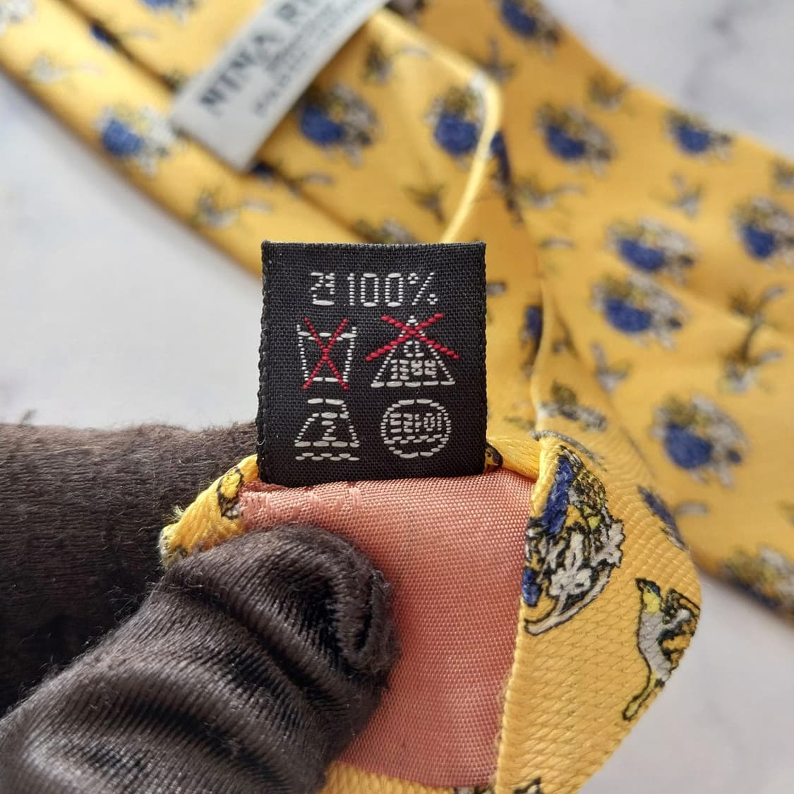 니나리치 실크 옐로우 새 모티브 넥타이 9.6cm A등급 K1942
 상품이미지10