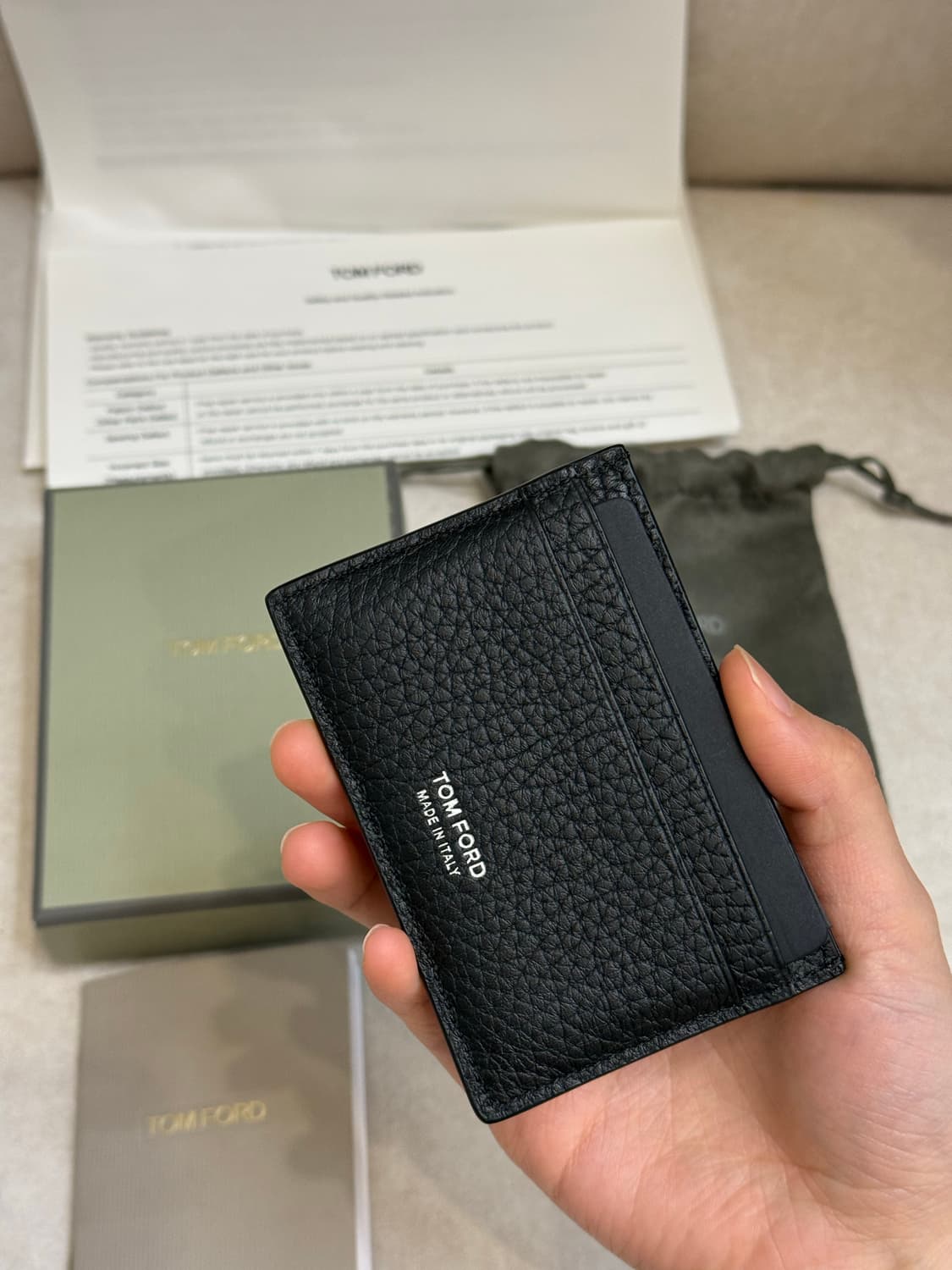 톰포드 일롱게이티드 반지갑 상품이미지2