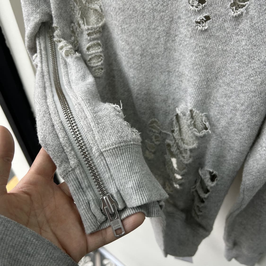 16151 - R13 알써틴 디스트레스드 스웻셔츠 상품이미지3