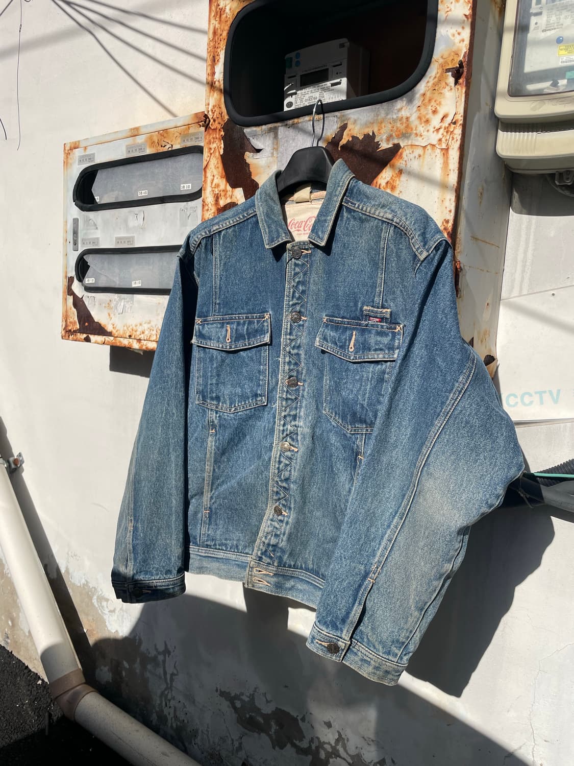 Coca cola denim jacket 상품이미지2