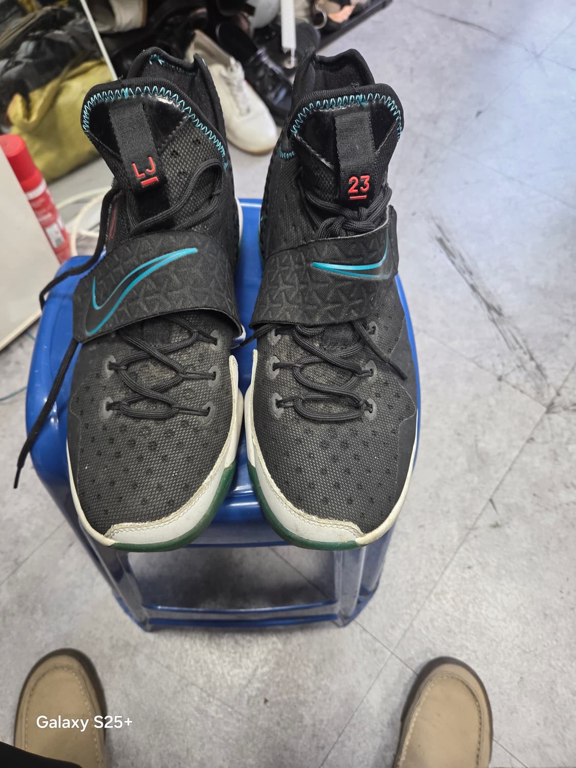 나이키  루즈론   23 농구화 상품이미지1