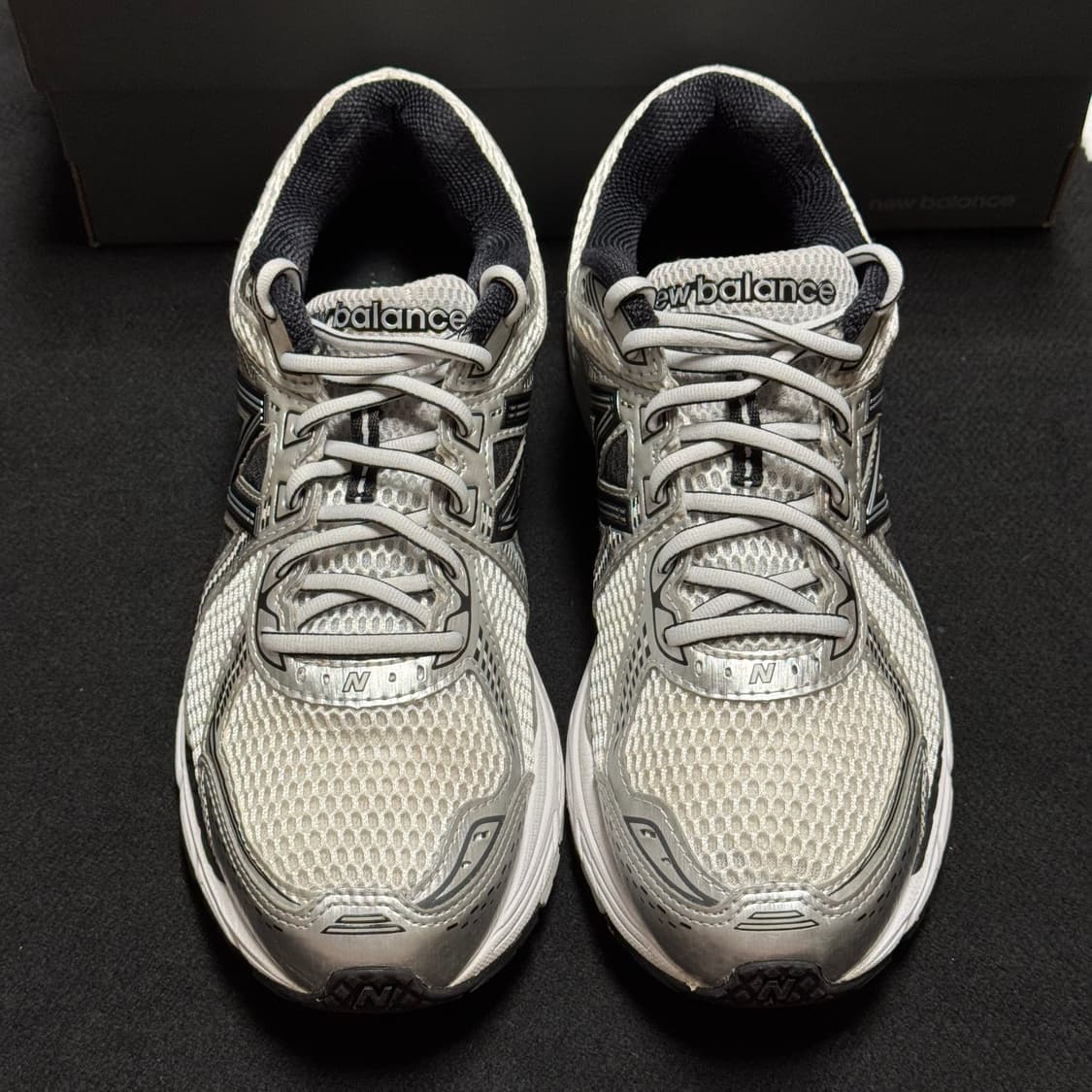 [270] 뉴발란스 860v2 화이트 블랙 상품이미지2