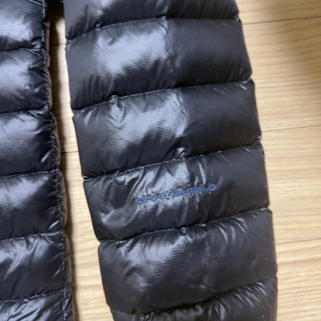 콜롬비아 경량패딩 상품이미지2