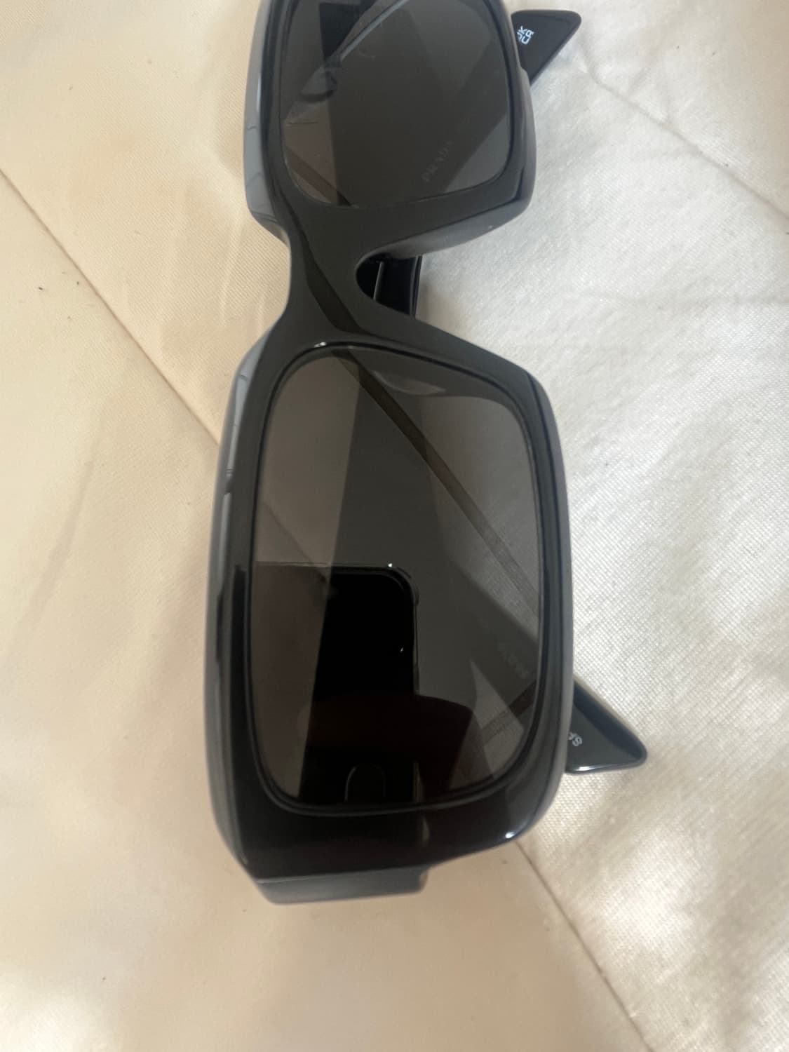 식케이님 착용 프라다 선글라스 상품이미지6