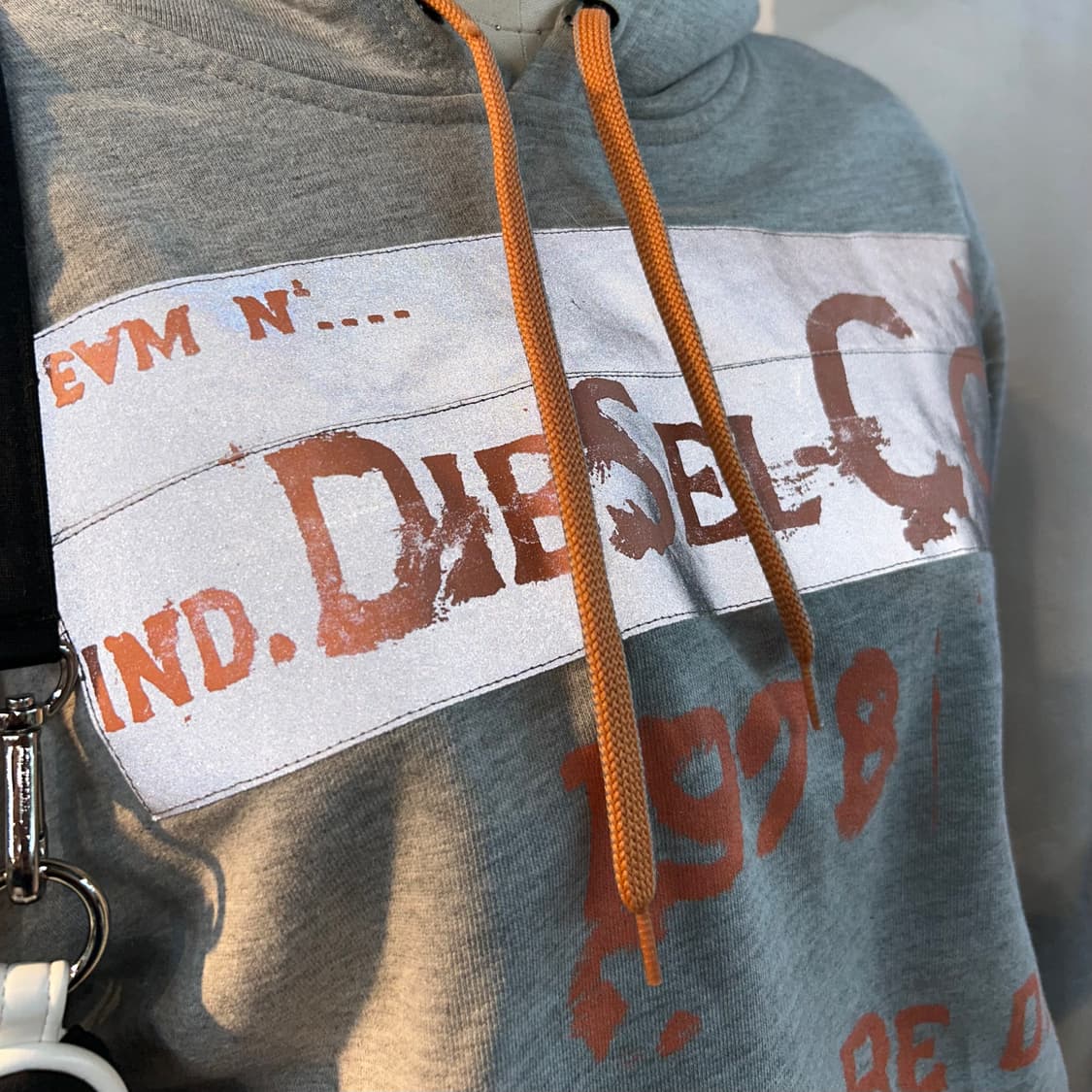 Diesel Big Logo 3M Scatch Hoodie 상품이미지5