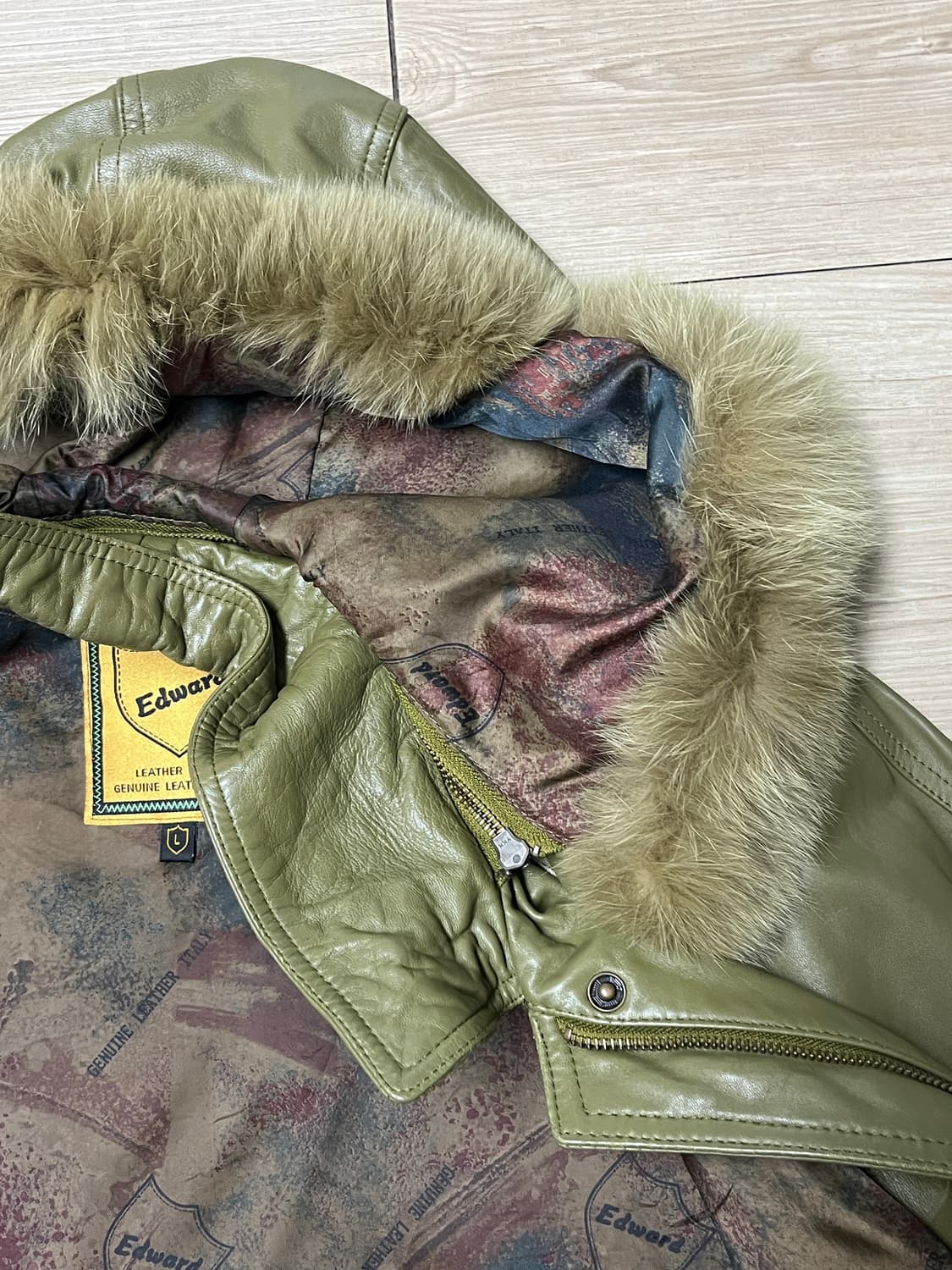 Edward 올리브색 양가죽 퍼 후드 코트 L 상품이미지7