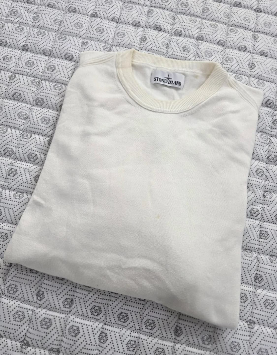 스톤아일랜드 와펜 패치 니트 105 상품이미지4