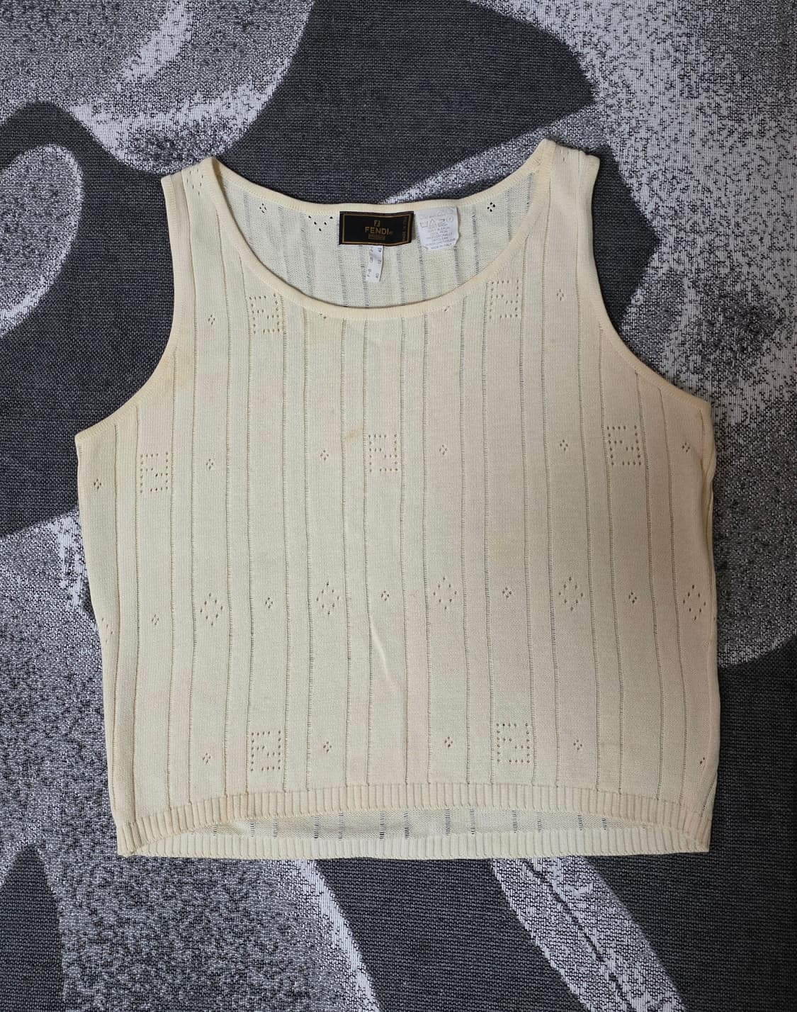 FENDI 펜디 정품 포인텔 크롭 니트 슬리브리스 상품이미지1