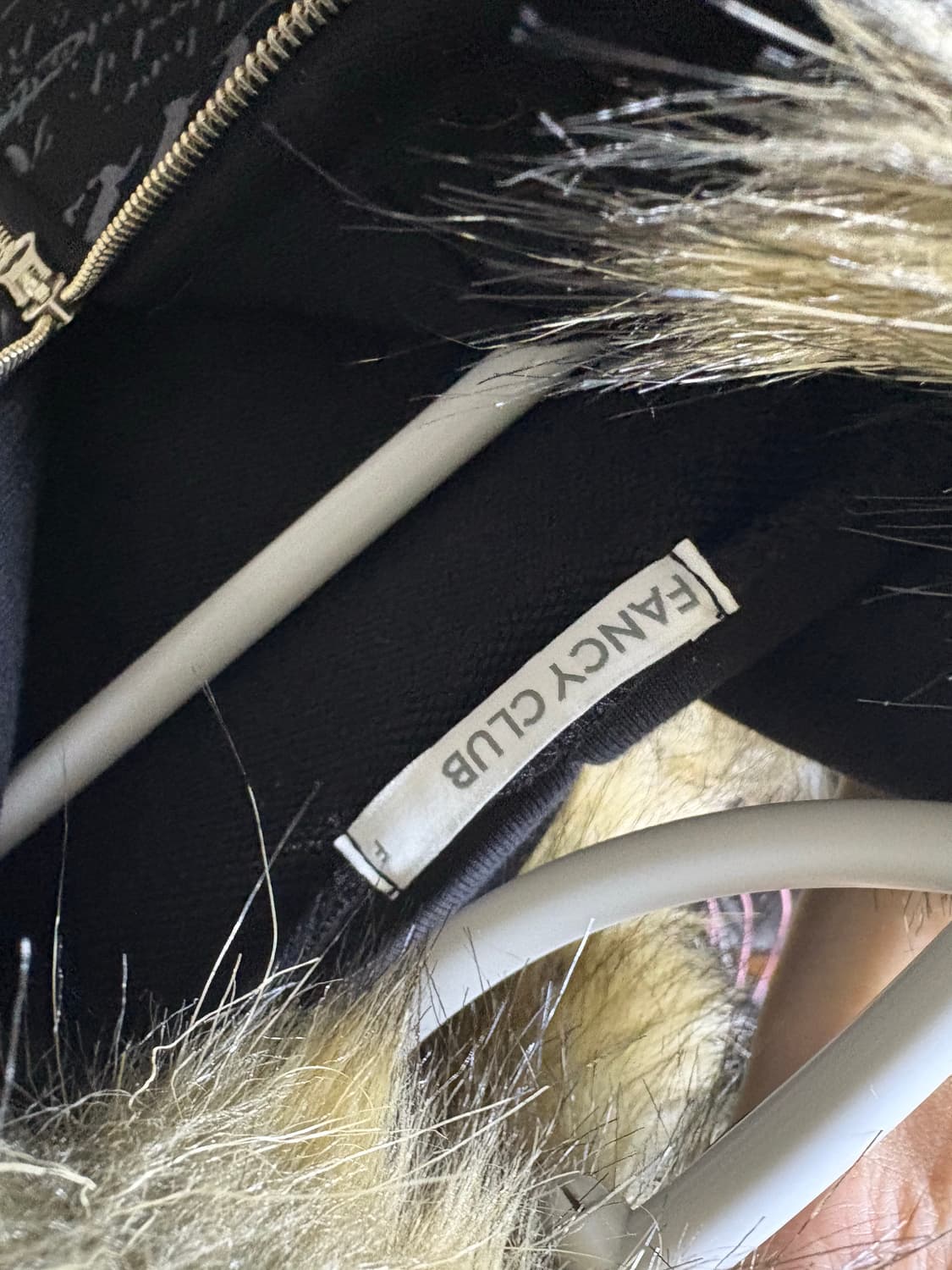 팬시클럽 루스리스 퍼 후드집업 (BLACK) F25ZA005 상품이미지4