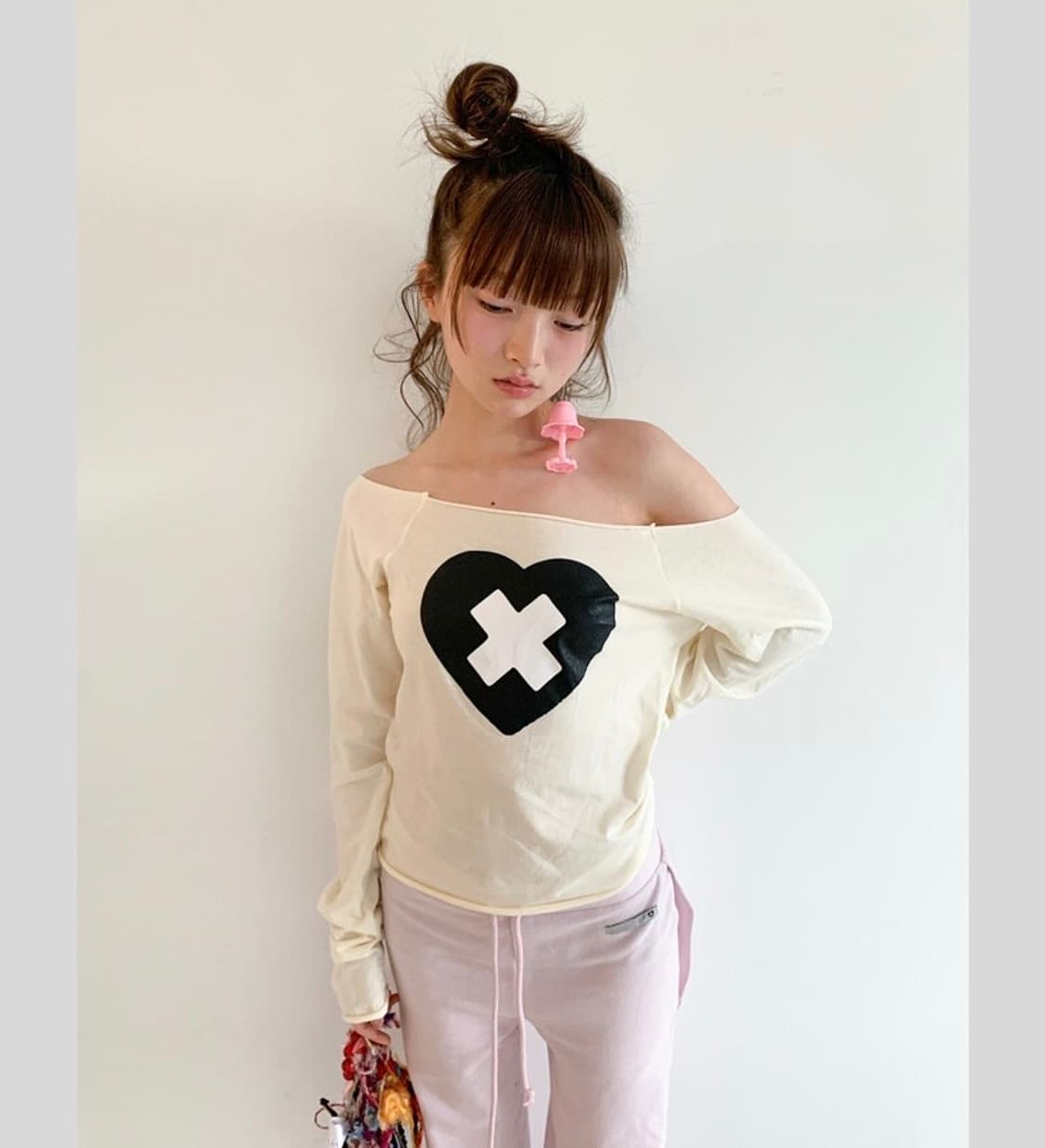 샵페어리 cross heart cut off t-shirt 상품이미지1