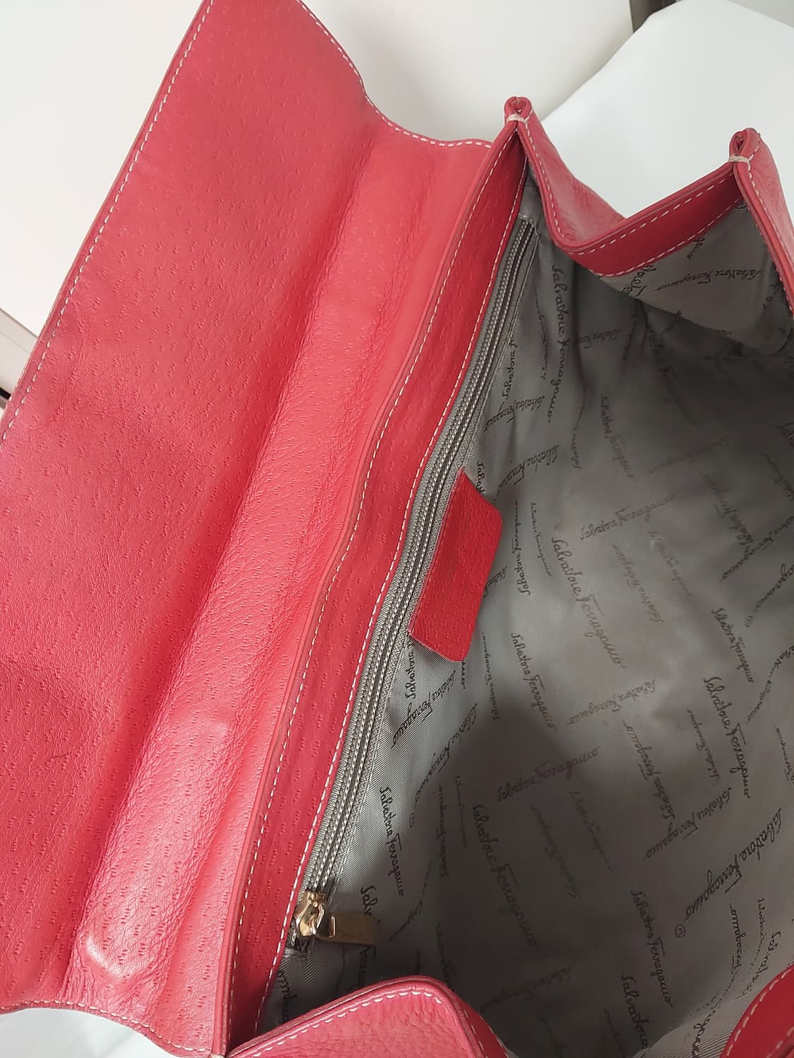 페라가모 빈티지 간치니 탑핸들 레더백 (정품) 상품이미지8