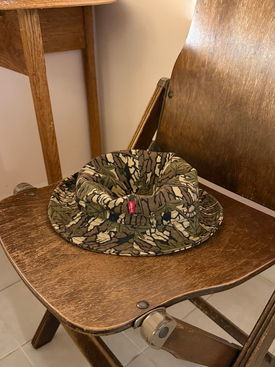 슈프림 리바이스 리얼트리 버킷햇 상품이미지1