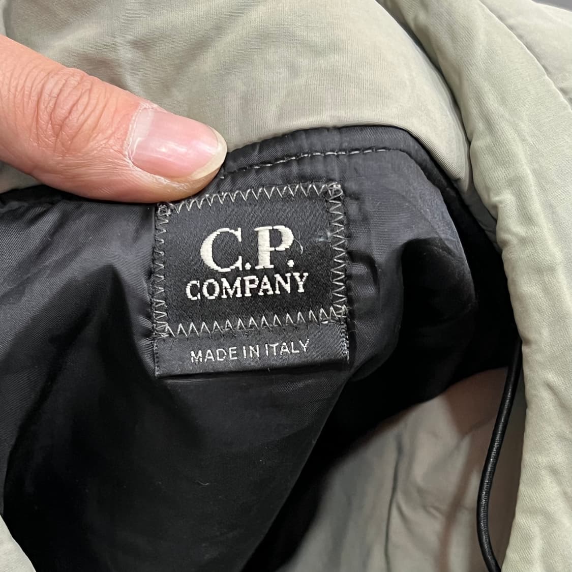  cp컴퍼니 사이드 지퍼 후드 점퍼 +명품감정서 y14532 상품이미지6