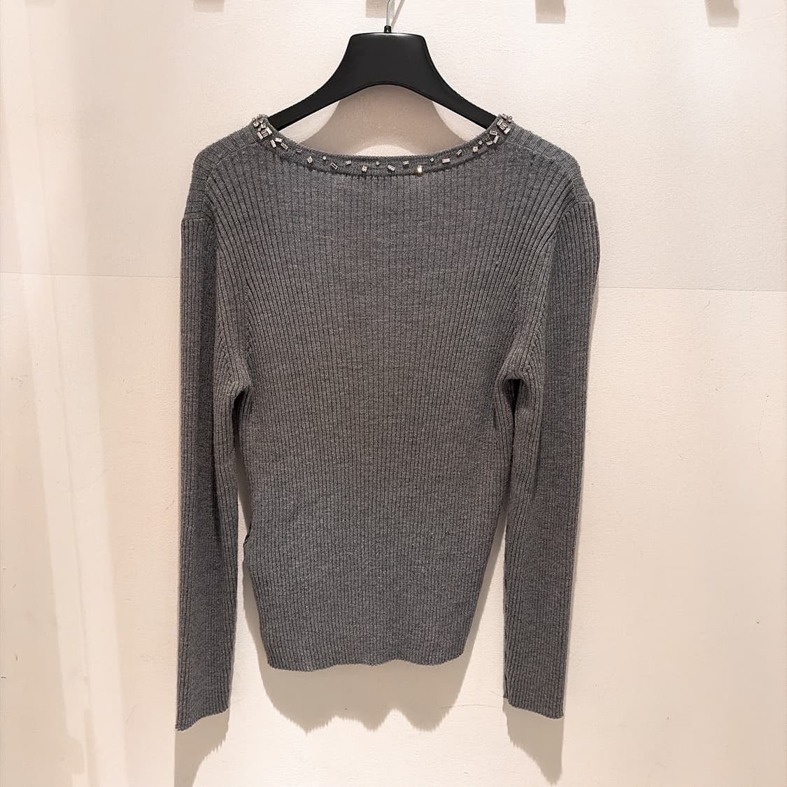(정품/새상품) 막스마라 스튜디오 여성 그레이 크리스탈 넥 골지 울 니트 상품이미지4