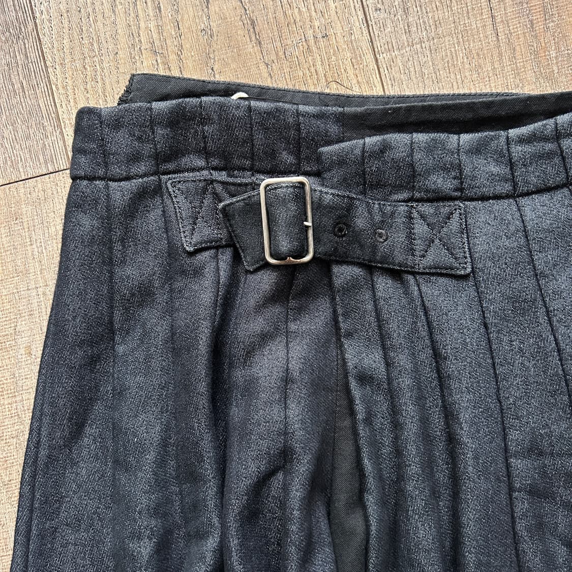 Pleats Cutting Line Belt Skirt 상품이미지3