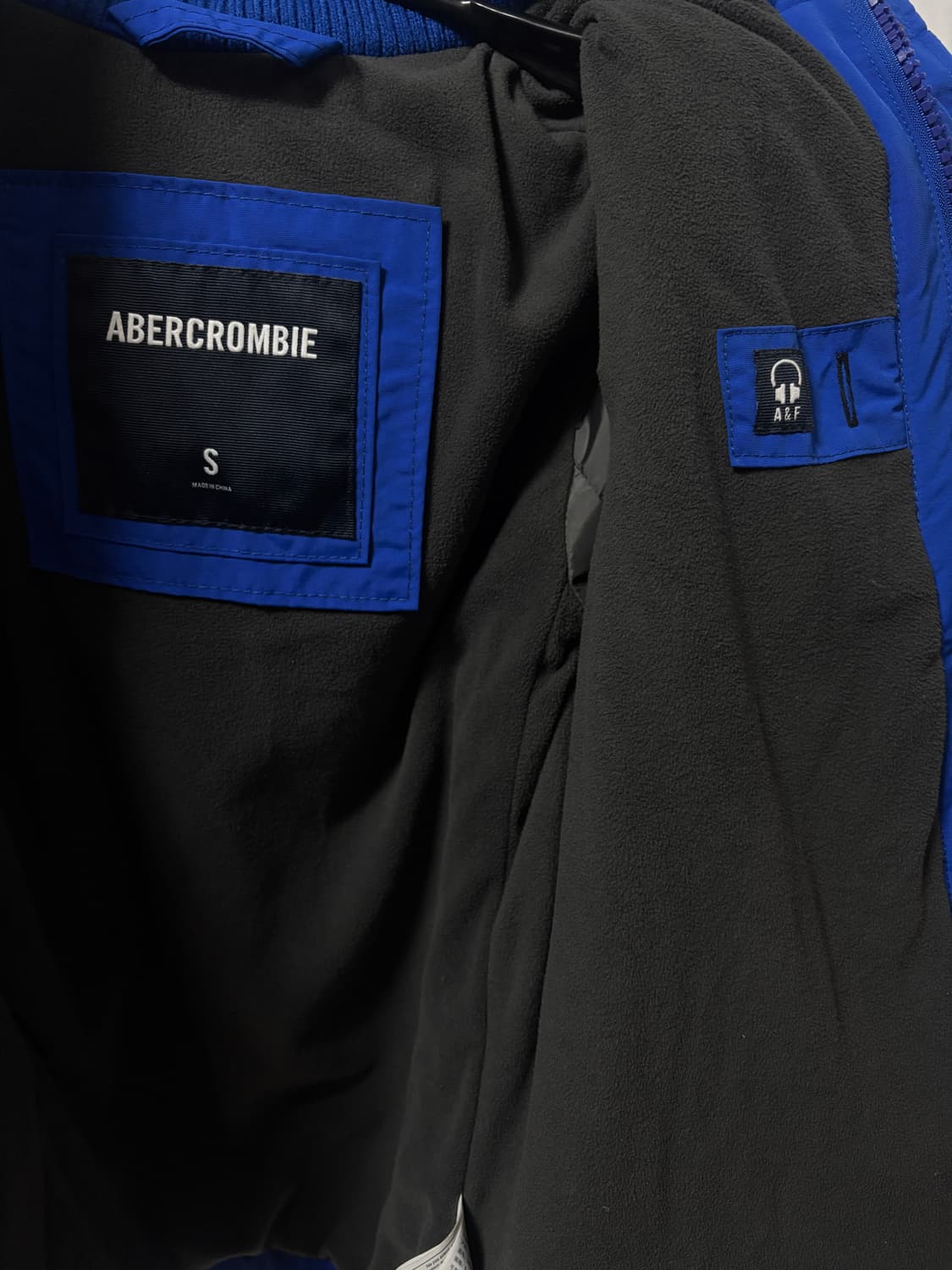 아베크롬비 A&F 후드 바람막이 점퍼 자켓 패딩 S 블루 파랑색 y2k 상품이미지5