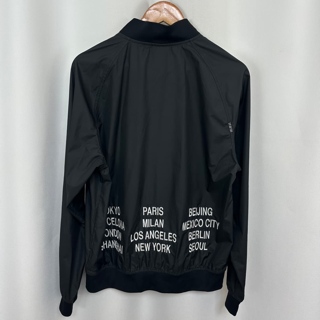  나이키 남자 얇은 똑딱이 자켓 검정 M  상품이미지5