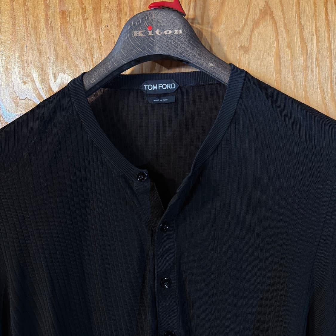 톰포드 비스코스 헨리넥 니트 셔츠 판매 합니다. 상품이미지3