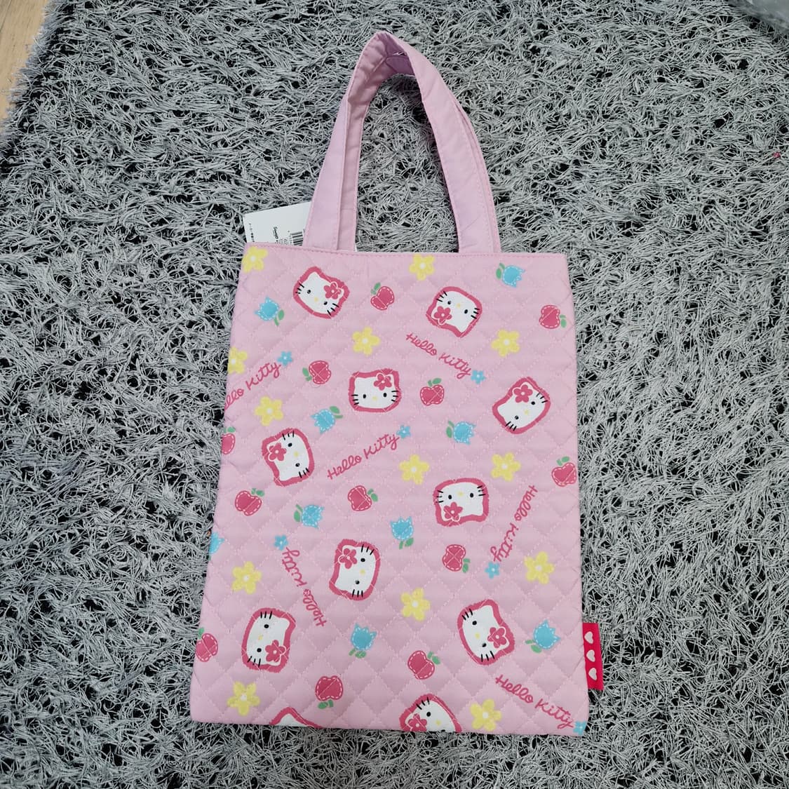 헬로키티 한정판 모두의 퀼트 가방 팝니다 상품이미지6