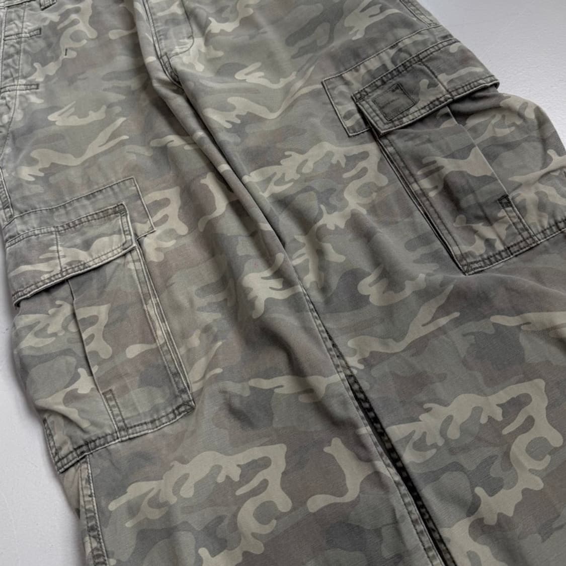 리바이스 카모 밀리터리 와이드 워크 카고팬츠 상품이미지5