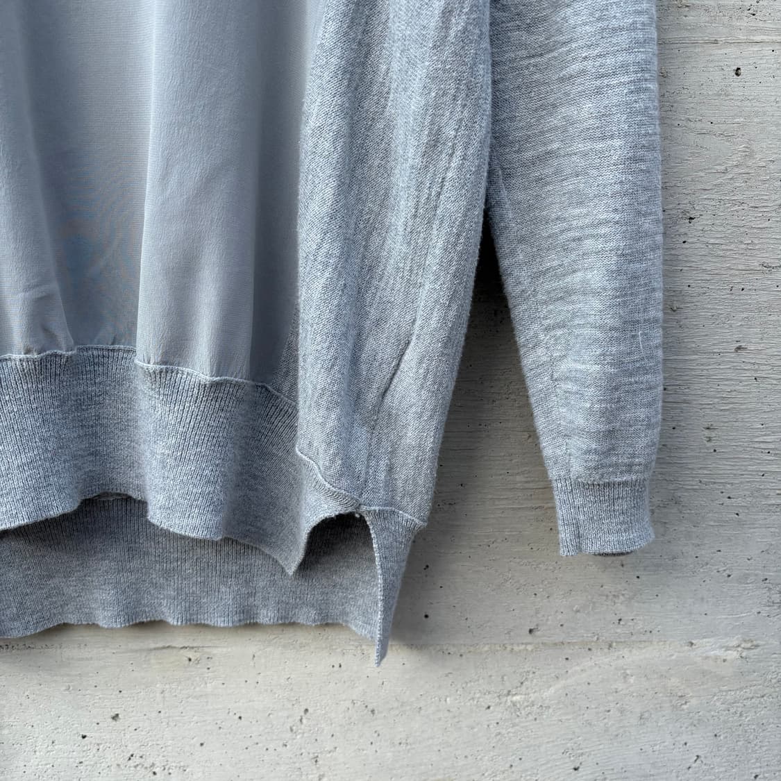 DKNY 그레이 스플릿 햄라인 니트 스웨터 상품이미지5