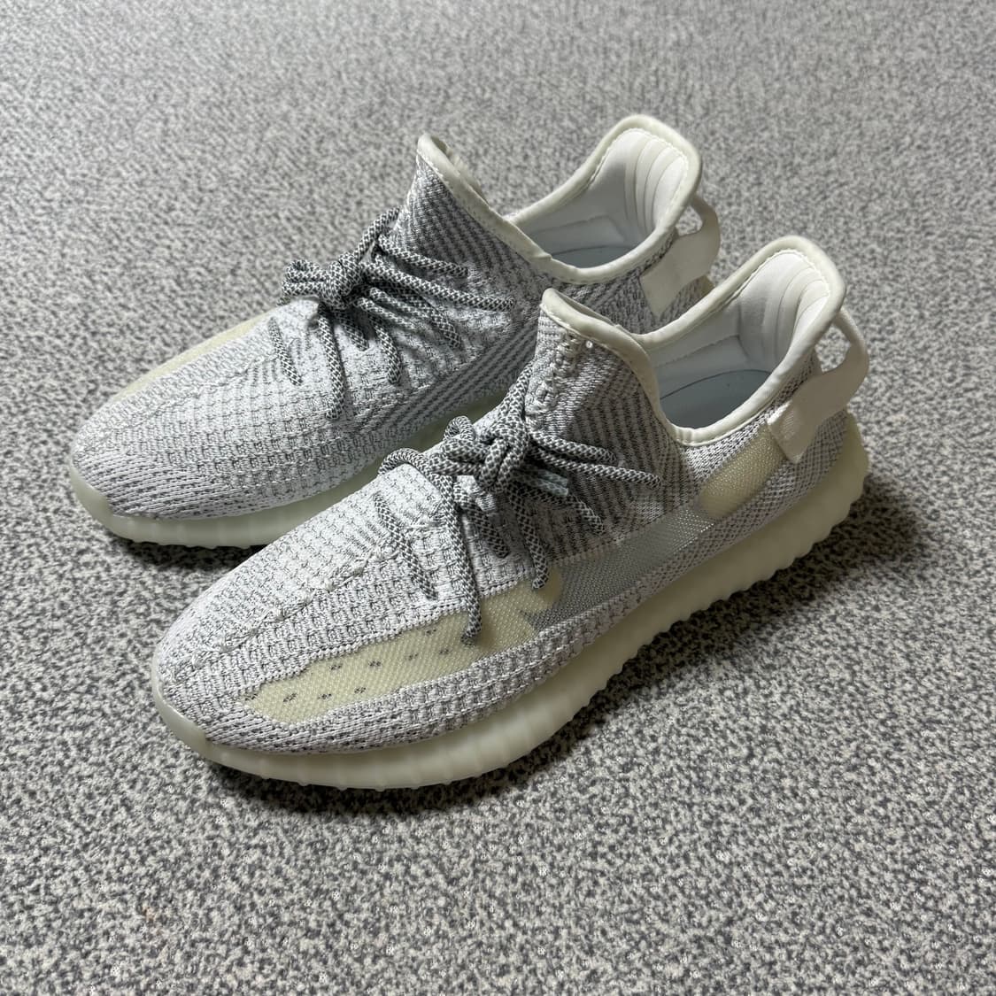 아디다스 이지 부스트 350 V2 스태틱 리플렉티브 275 상품이미지3