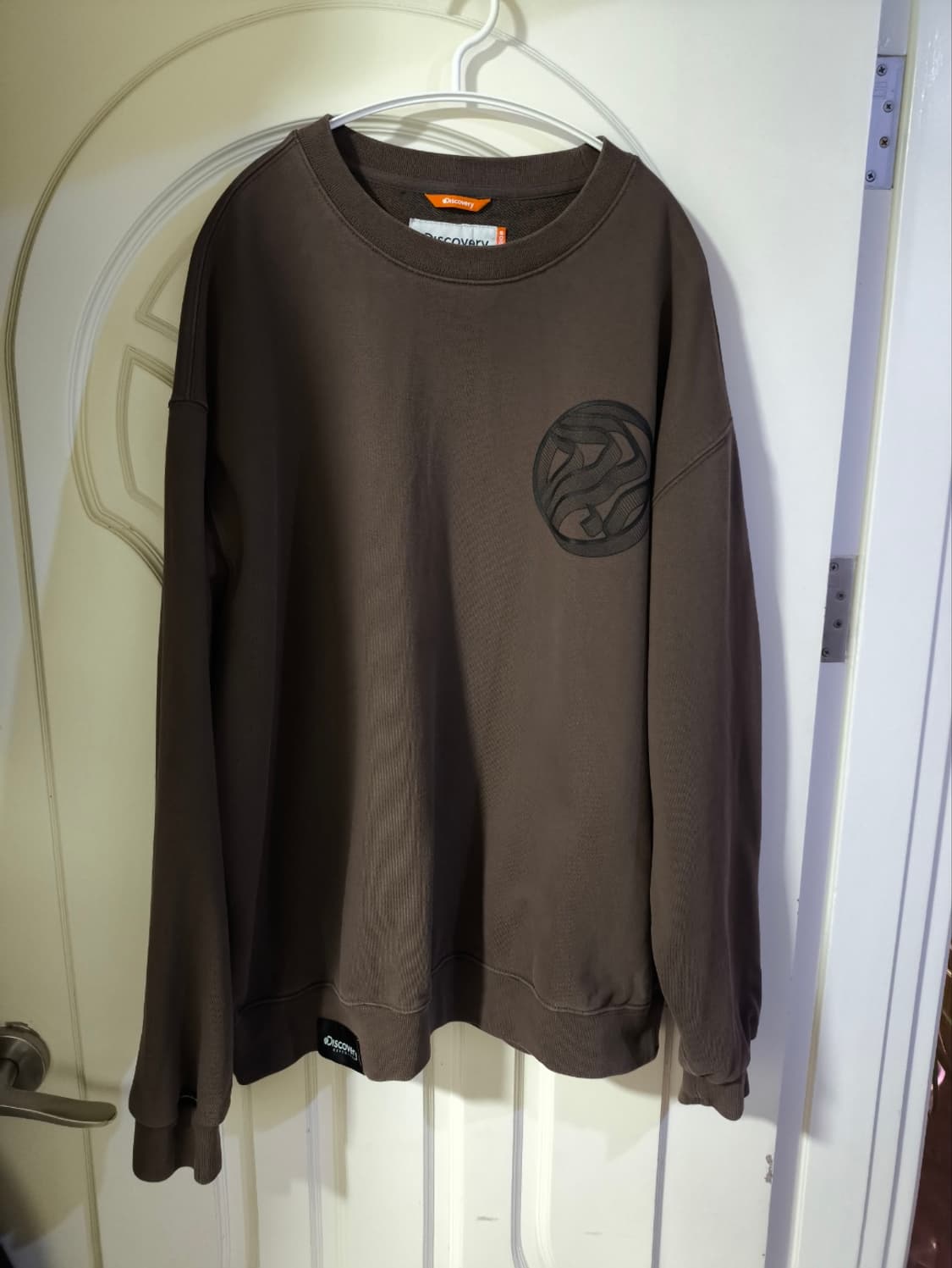 110 디스커버리 오버핏 맨투맨 상품이미지1