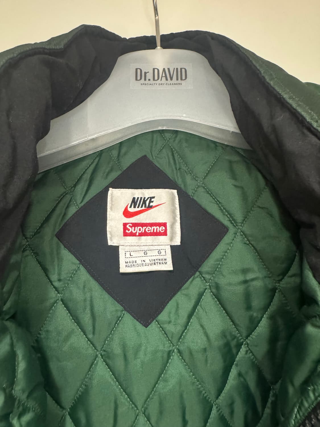 슈프림 X 나이키 19시즌 패딩 L사이즈 상품이미지3