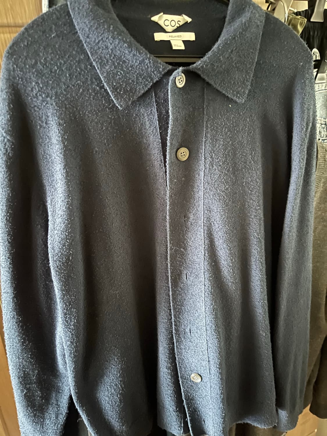 COS 네이비 릴렉스핏 셔츠 상품이미지2