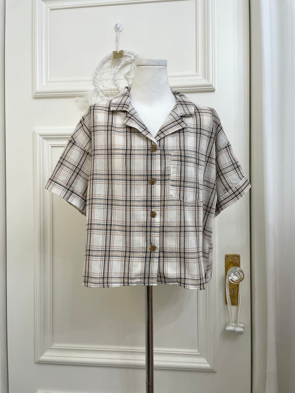 beige navy check crop summer shirt 상품이미지1