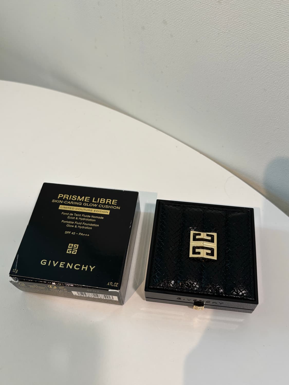 Givenchy 프리즘 리브르 스킨-케어 글로우 쿠션 c-105컬러 상품이미지1