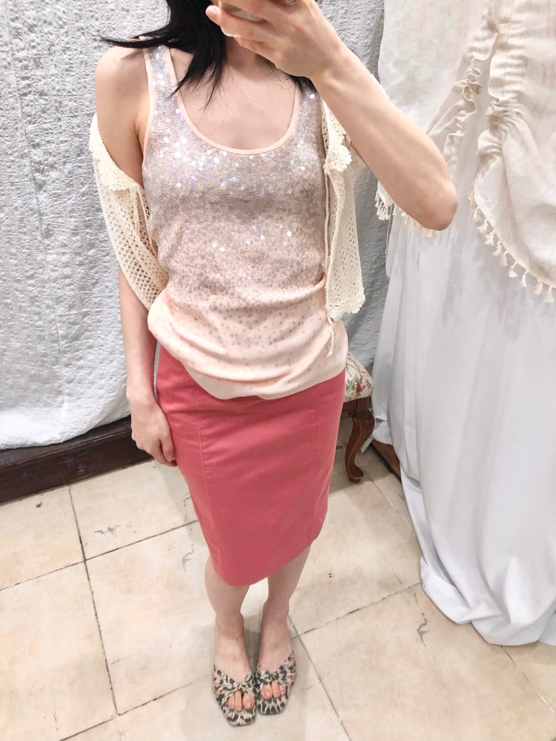 rosy glow sequin top 상품이미지2