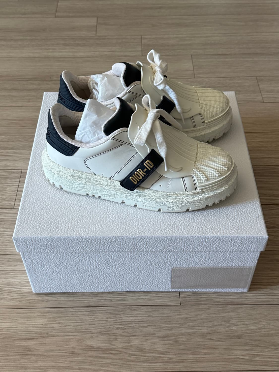 디올 ID 스니커즈 37.5 (245) 상품이미지1