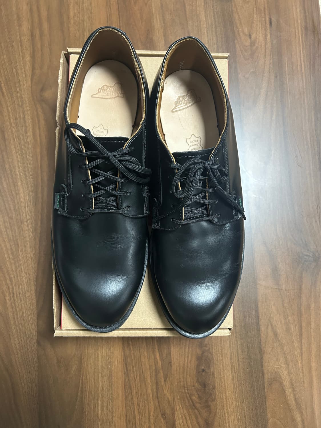 레드윙 포스트맨 101 11D 사이즈 판매합니다 상품이미지1