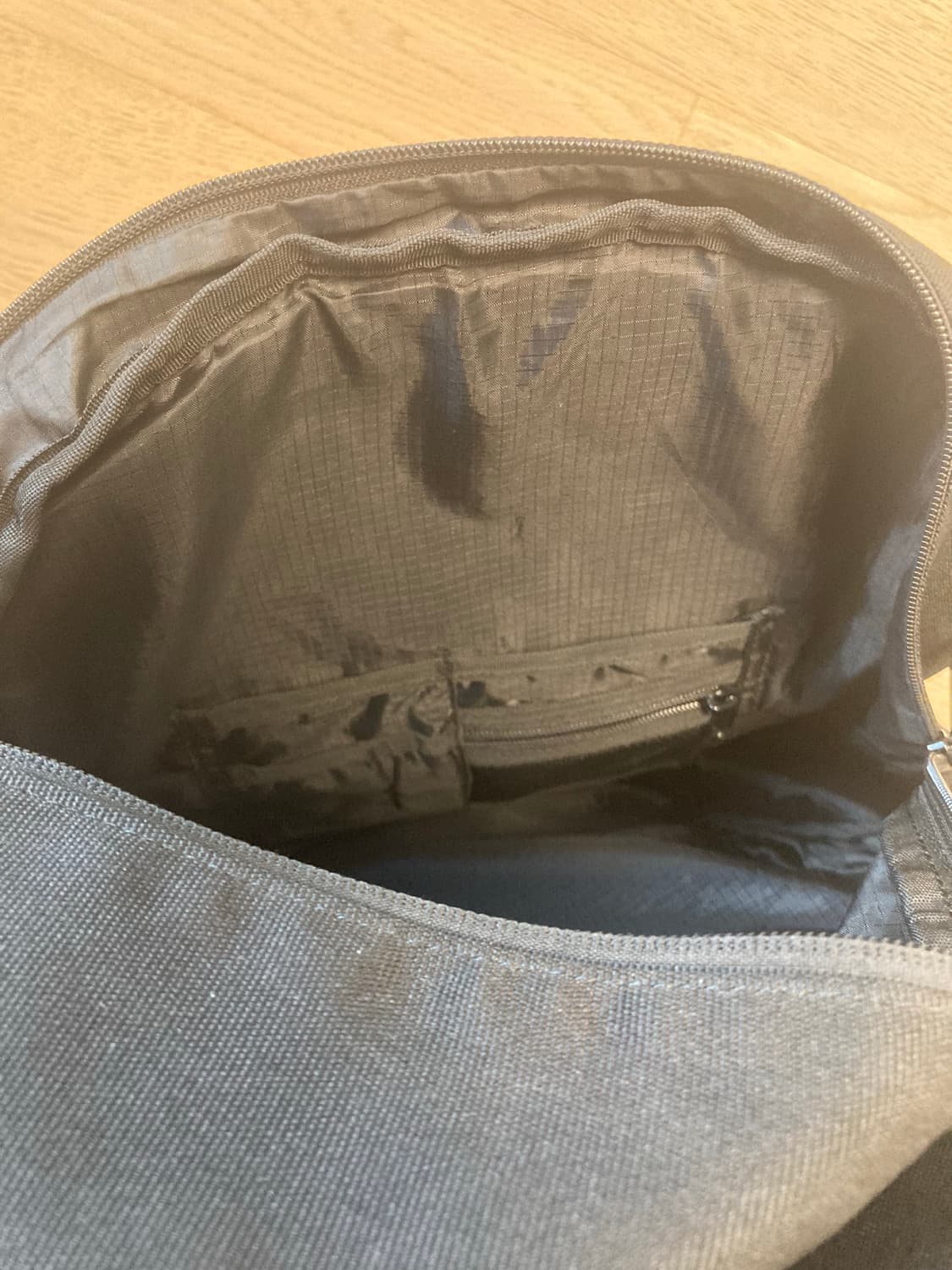 벤 데이비스 백팩입니다 상품이미지3