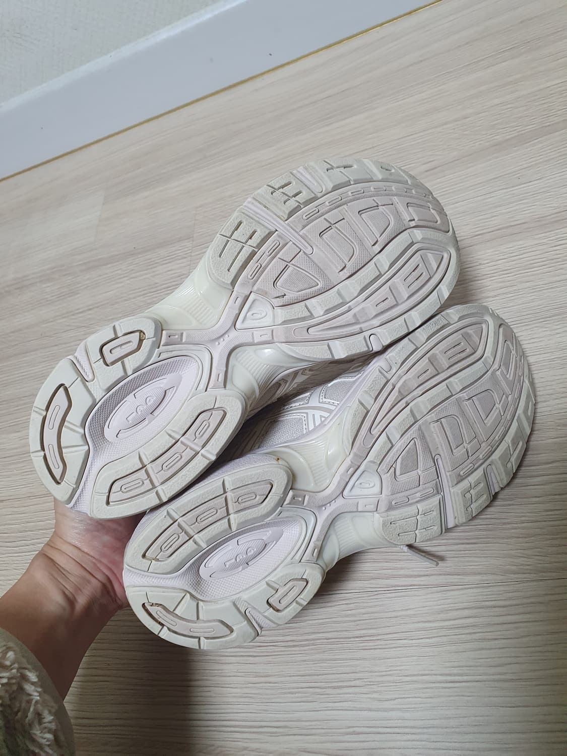 아식스 젤 1130 RE 오트밀 운동화 245 상품이미지7