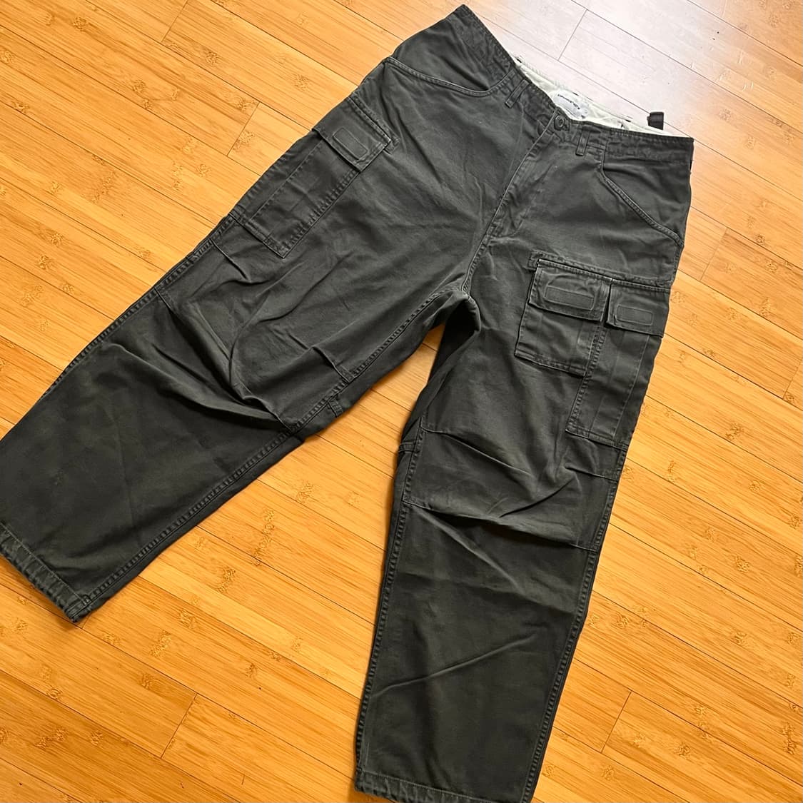 에스피오나지 챠콜 카고팬츠 SIZE L 상품이미지2