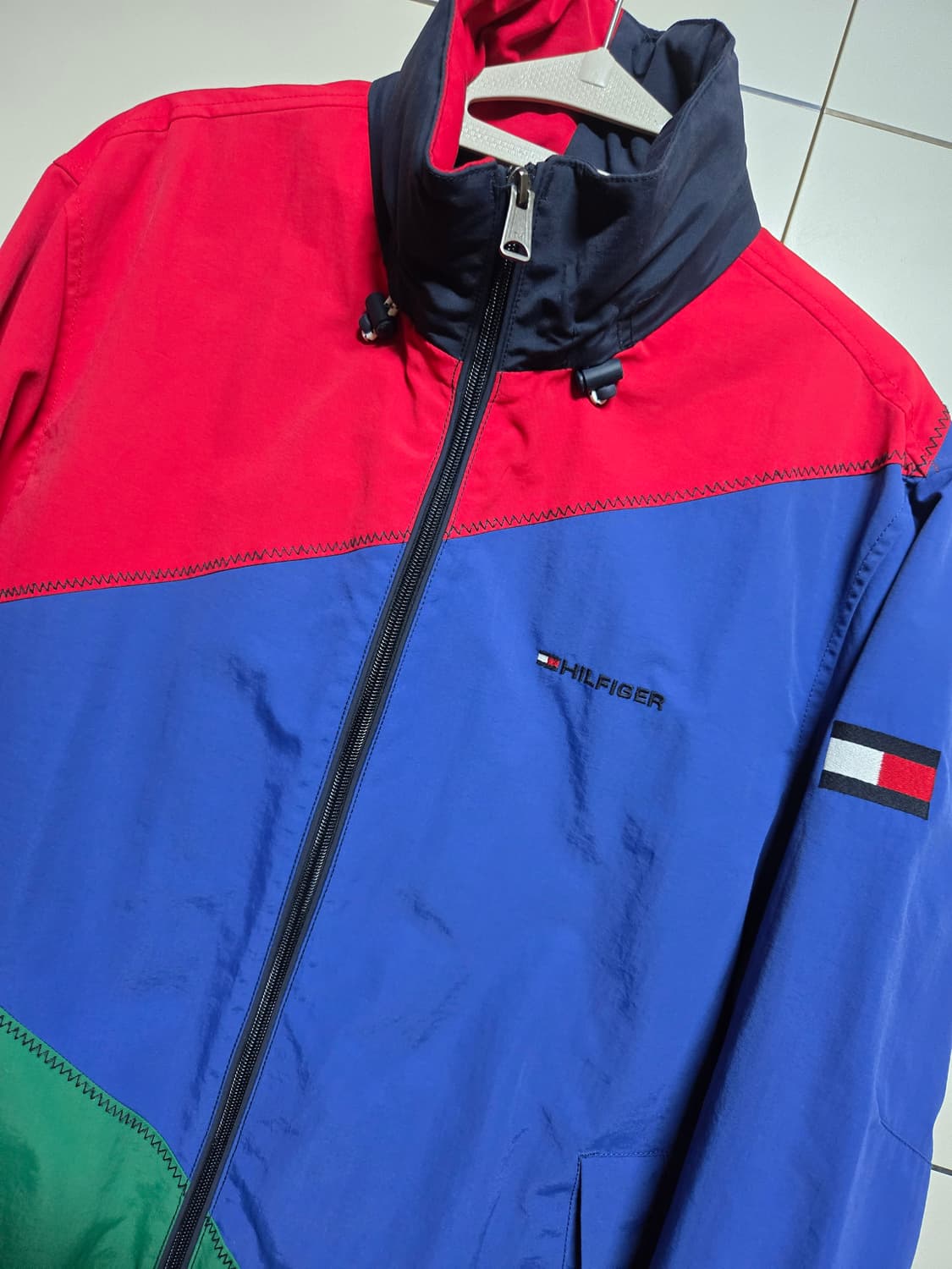 타미힐피거 남성 멀티컬러 바람막이 점퍼 상품이미지2