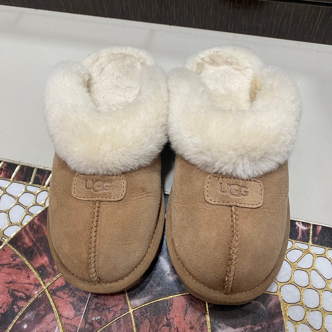 [백화점 정품] 미국 어그 UGG 코케트 체스트넛 슬리퍼 (230/US6 상품이미지1