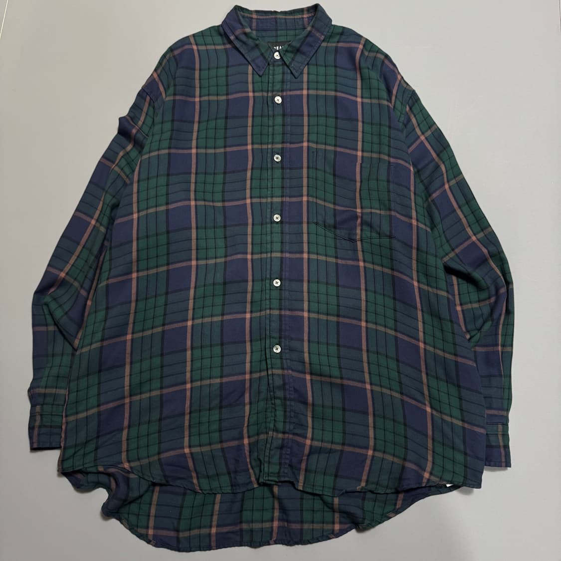 빔즈(BEAMS) 다크네이비 체크 패턴 레이온 폴리에스터 혼방 루즈 셔츠 상품이미지5