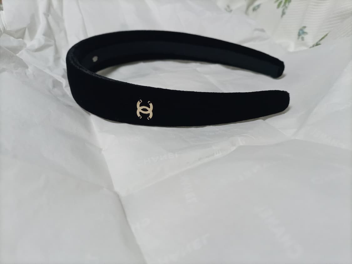 정품 샤넬 벨벳 헤어밴드 머리띠 상품이미지1