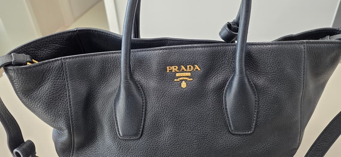 프라다 비텔로 다이노 블랙 토트백 상품이미지3